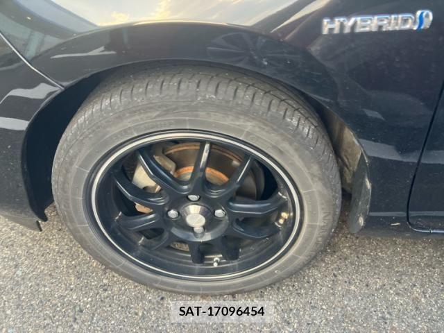 Toyota AQUA 2014-01 8364750-7