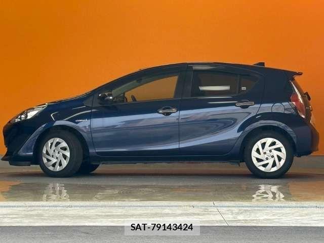 Toyota AQUA 2018-03 8364717-4