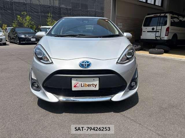 Toyota AQUA 2019-07 8364715-13