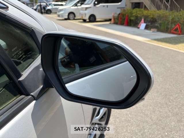 Toyota AQUA 2019-07 8364715-18