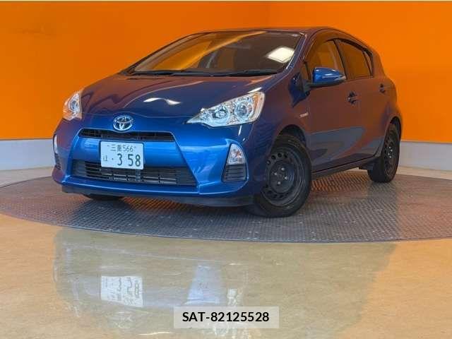 Toyota AQUA 2013-08 8364749-4