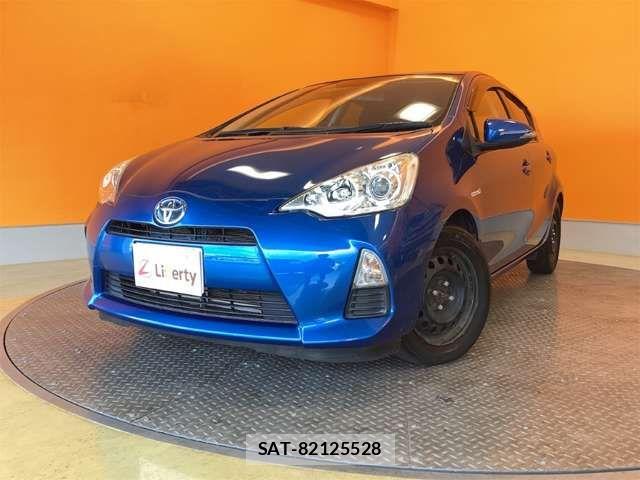 Toyota AQUA 2013-08 8364749-5