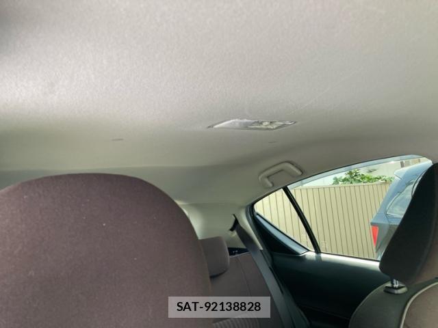 Toyota AQUA 2017-02 8364758-17