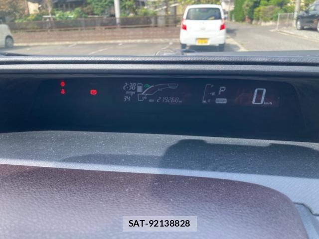 Toyota AQUA 2017-02 8364758-18