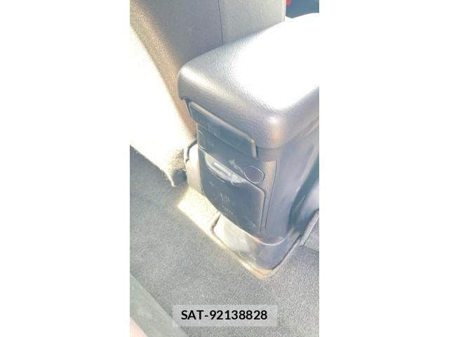 Toyota AQUA 2017-02 8364758-24