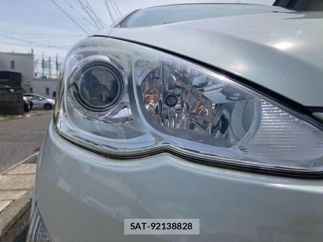 Toyota AQUA 2017-02 8364758-3