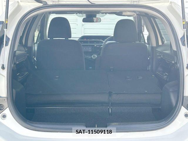 Toyota AQUA 2016-08 8364724-10