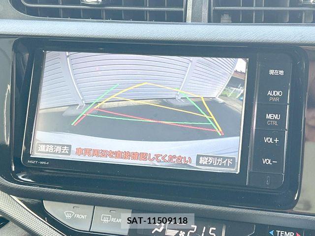 Toyota AQUA 2016-08 8364724-4