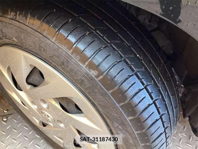 Toyota AQUA 2018-07 8364731-16