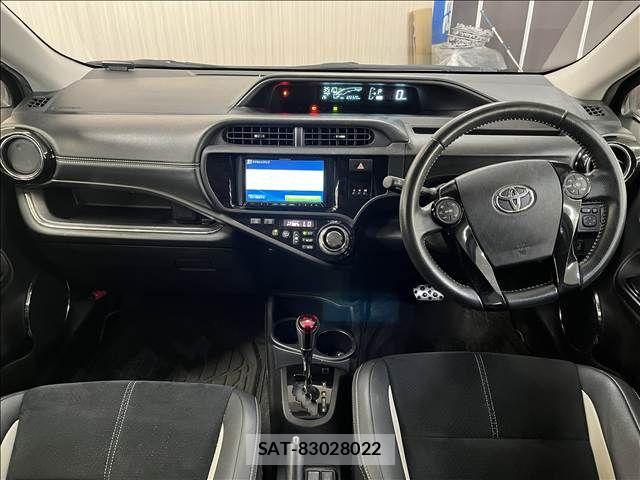 Toyota AQUA 2014-05 8371425-9