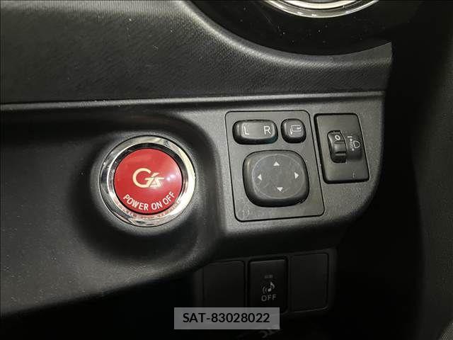 Toyota AQUA 2014-05 8371425-18