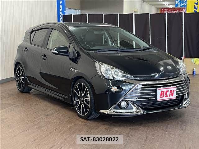 Toyota AQUA 2014-05 8371425-2