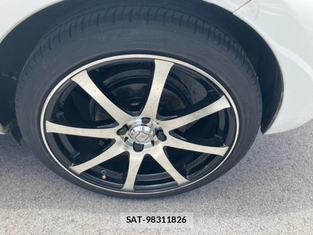 Toyota AQUA 2013-04 8371434-8