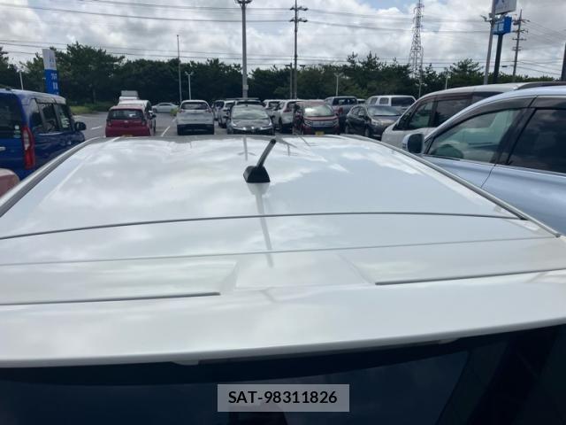 Toyota AQUA 2013-04 8371434-4