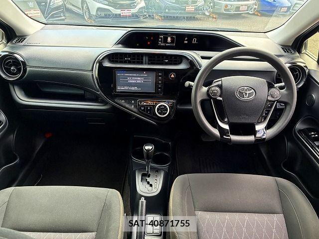 Toyota AQUA 2019-12 8371423-1