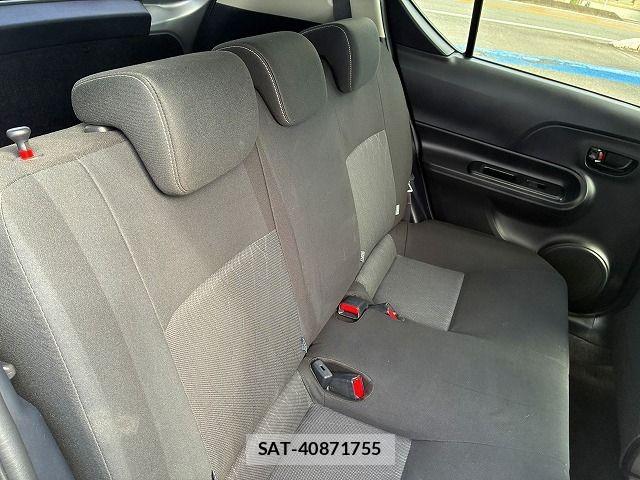 Toyota AQUA 2019-12 8371423-19