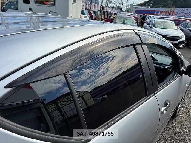Toyota AQUA 2019-12 8371423-28