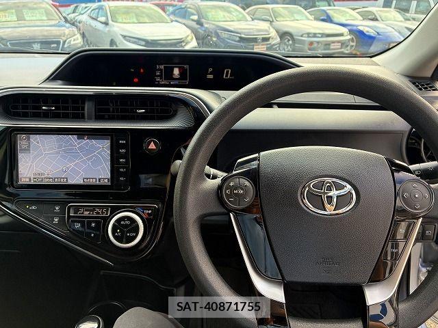 Toyota AQUA 2019-12 8371423-7
