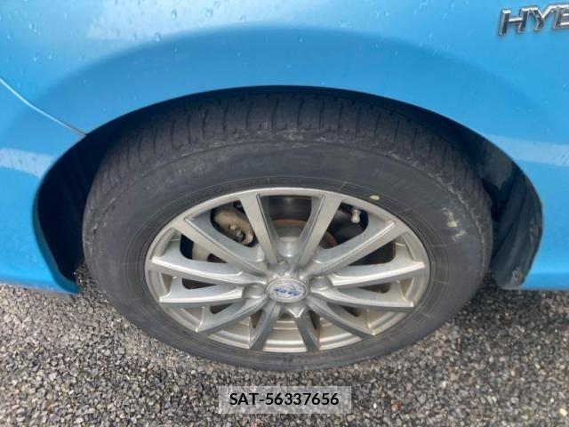 Toyota AQUA 2014-06 8371433-9