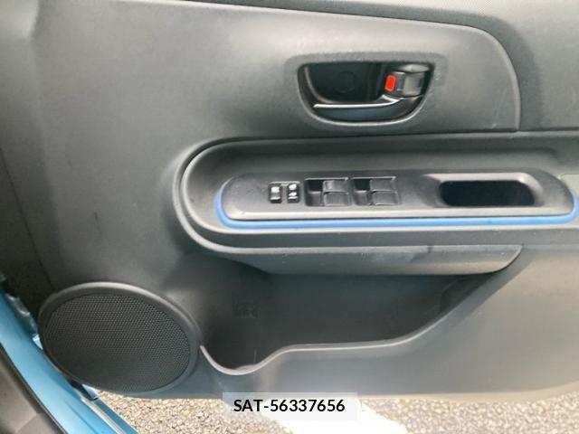 Toyota AQUA 2014-06 8371433-12