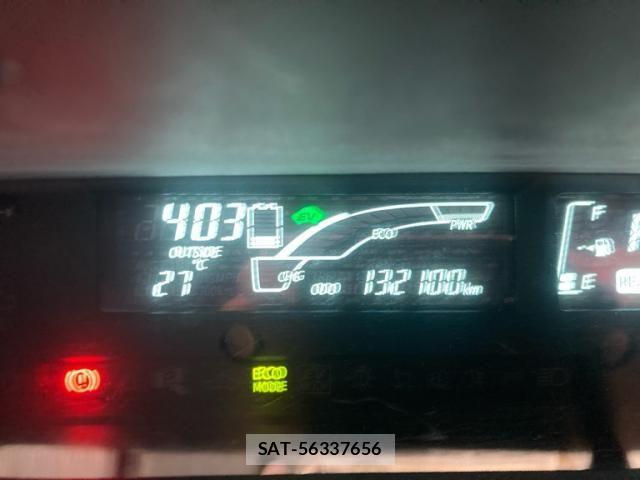 Toyota AQUA 2014-06 8371433-17