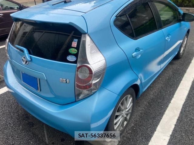 Toyota AQUA 2014-06 8371433-6