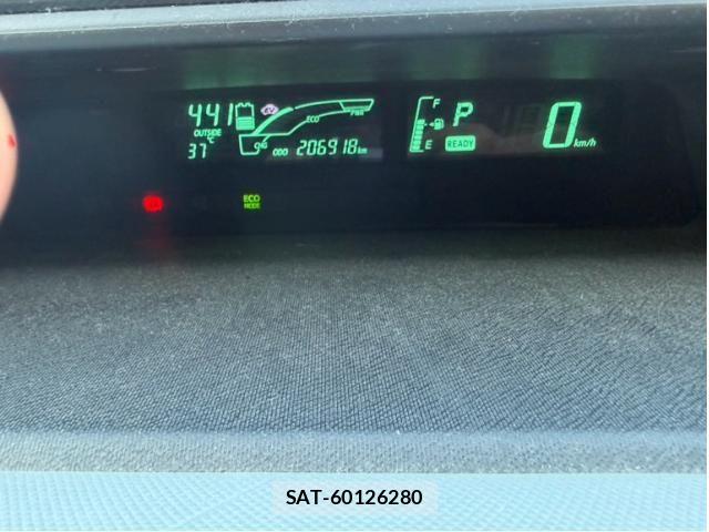 Toyota AQUA 2012-08 8371431-21