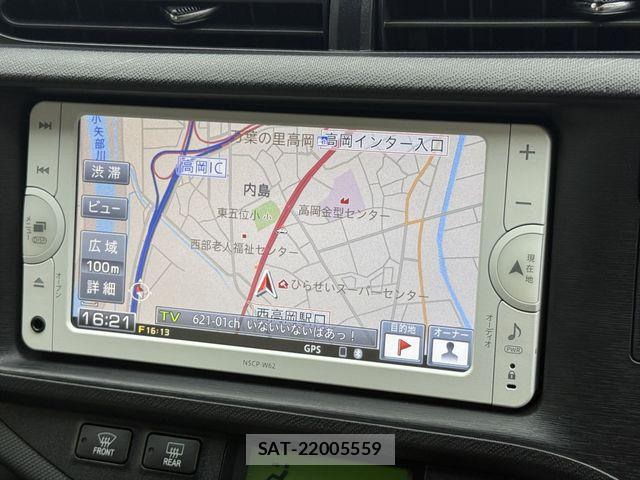 Toyota AQUA 2013-08 8371426-17