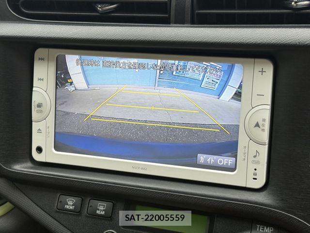 Toyota AQUA 2013-08 8371426-18