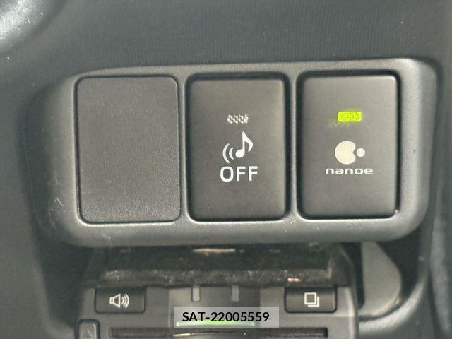 Toyota AQUA 2013-08 8371426-28