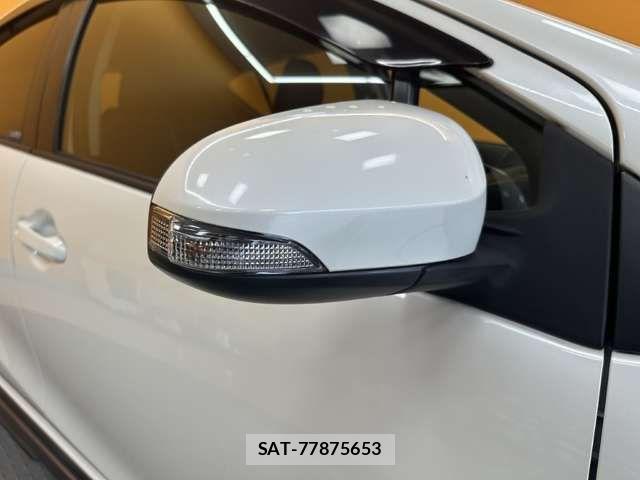 Toyota AQUA 2018-08 8371421-15