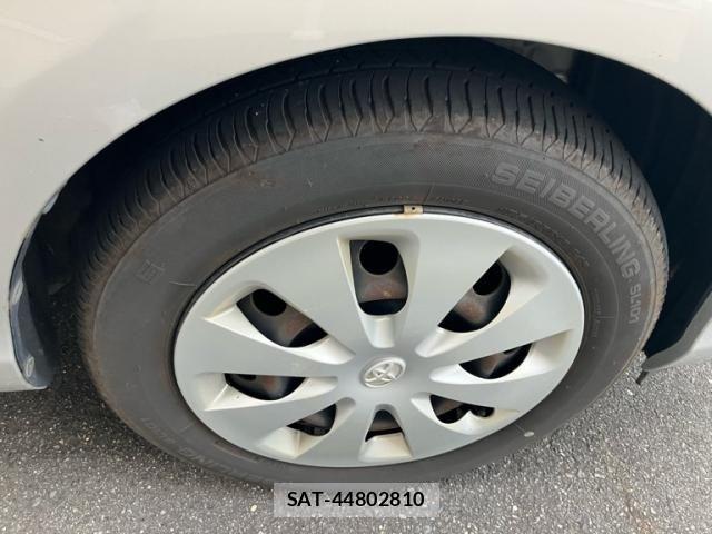 Toyota AQUA 2012-02 8371432-9