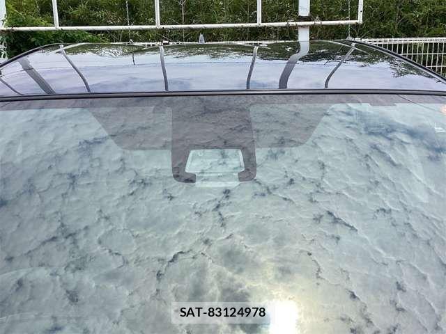 Toyota AQUA 2016-12 8371422-12