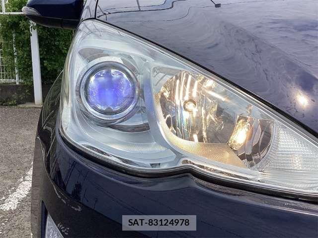Toyota AQUA 2016-12 8371422-13