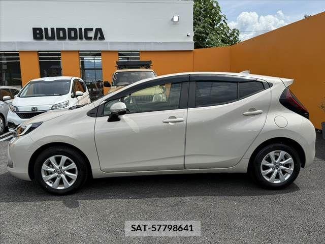 Toyota AQUA 2021-01 8371419-10
