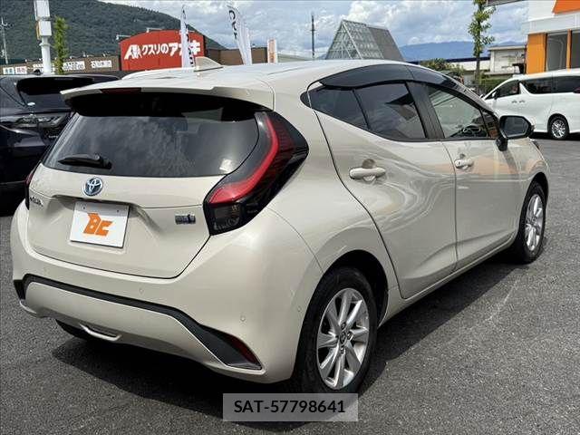 Toyota AQUA 2021-01 8371419-14