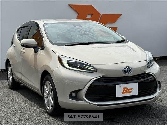 Toyota AQUA 2021-01 8371419-7