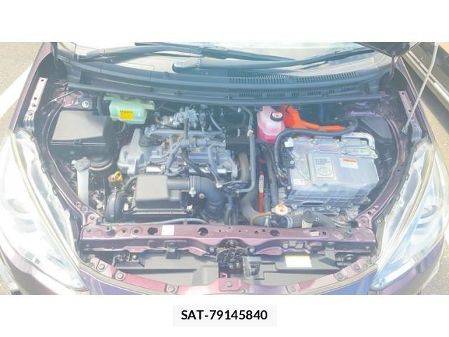 Toyota AQUA 2017-03 8371424-12