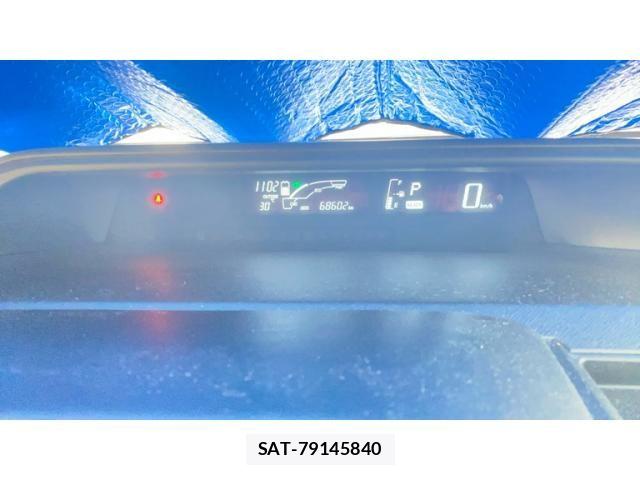 Toyota AQUA 2017-03 8371424-14