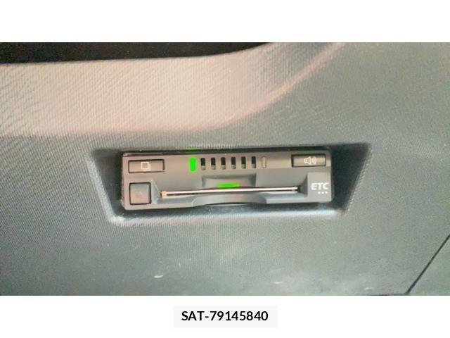 Toyota AQUA 2017-03 8371424-20