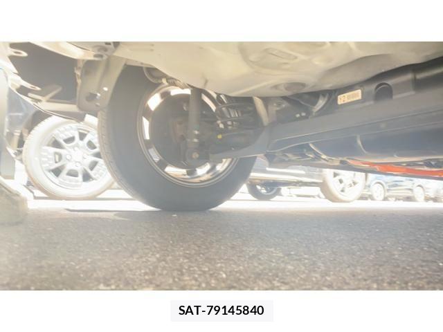 Toyota AQUA 2017-03 8371424-4
