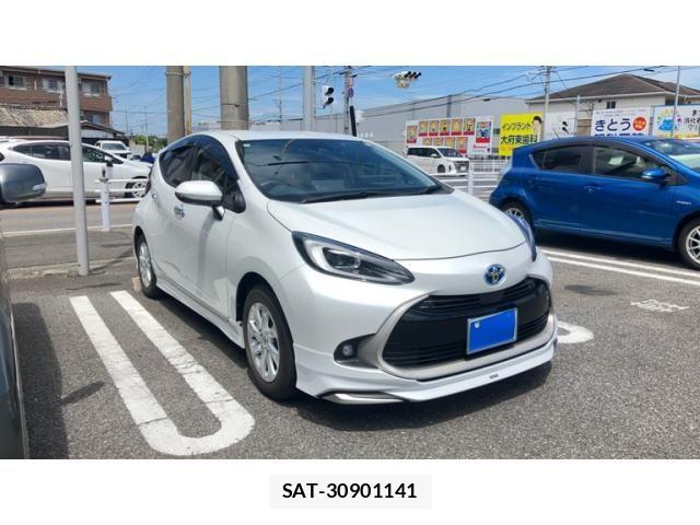 Toyota AQUA 2022-11 8371418-0