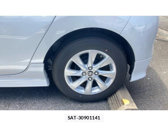 Toyota AQUA 2022-11 8371418-11