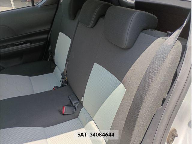 Toyota AQUA 2013-07 8371429-10