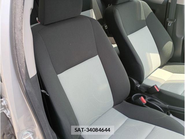 Toyota AQUA 2013-07 8371429-8