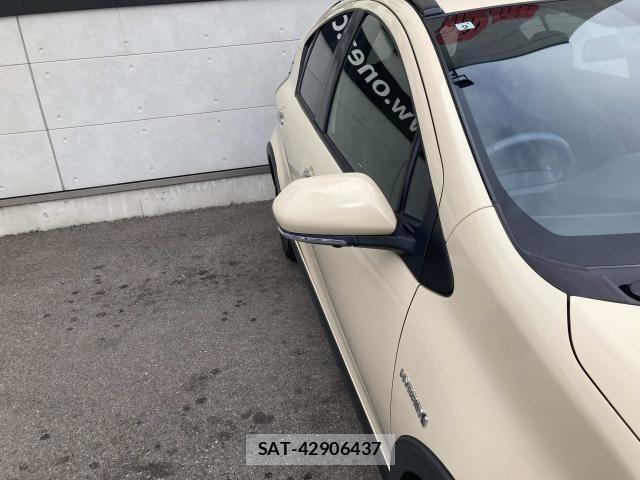 Toyota AQUA 2019-09 8371420-13