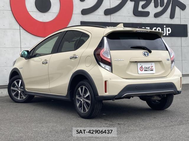 Toyota AQUA 2019-09 8371420-14