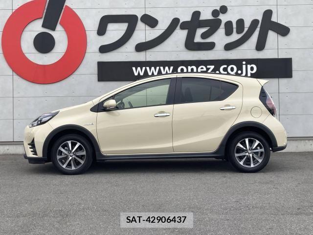 Toyota AQUA 2019-09 8371420-18