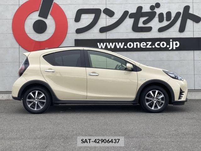 Toyota AQUA 2019-09 8371420-19