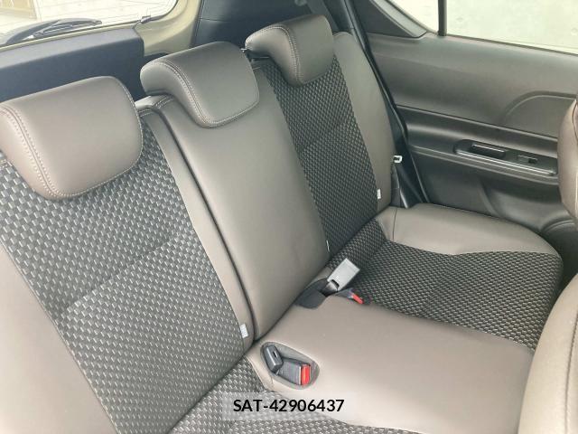 Toyota AQUA 2019-09 8371420-22